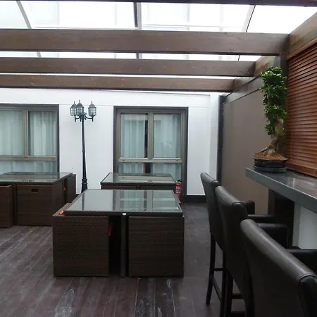 Arcohotel فندق مبيت وإفطار San Mateo de Gállego